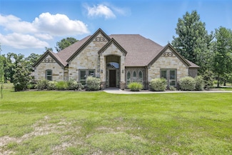209 Ellis Creek Dr, Weatherford, TX 76085