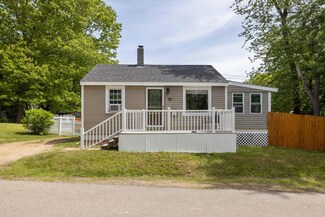25 River St, Berwick, ME 03901