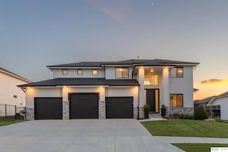 5412 N 205th St, Elkhorn, NE 68022