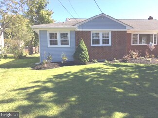 23 Winding Way Rd, Stratford, NJ 08084