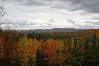 2117 Maple St, Bethlehem, NH 03574