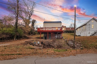 774 Cedar St, Chester, IL 62233