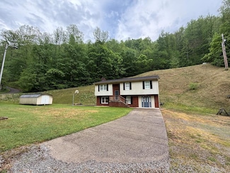 310 Daniels Branch, Pikeville, KY 41501