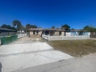 1060 Bellefonte Ave, Cocoa, FL 32922