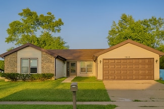 1943 Towner Ln, Glendale Heights, IL 60139