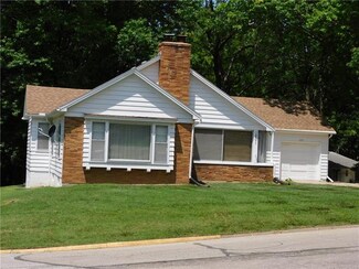 1201 Guthrie Cir, Atchison, KS 66002