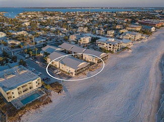6700 Gulf Dr Unit 8, Holmes Beach, FL 34217