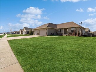 2202 6th Ave SW, Altoona, IA 50009
