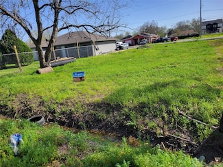 7650 Texas 321, Dayton, TX 77535