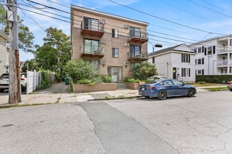 10 Stephen St Unit 1, Lynn, MA 01902