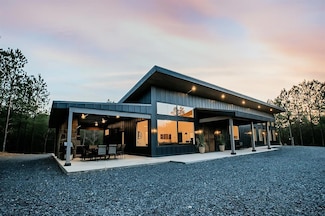 108 Aged Oak Ct, Broken Bow, OK 74728