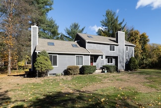 18 Meadowlark Rd, West Simsbury, CT 06092