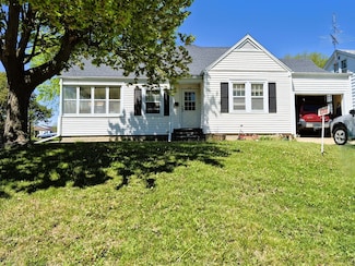 612 W Mason St, Polo, IL 61064