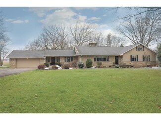 3793 Woodville Rd, Leetonia, OH 44431