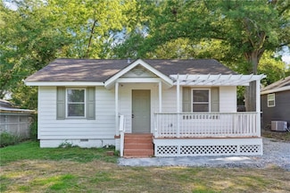 1223 Herndon St, Griffin, GA 30223