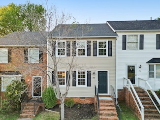 75 Sweetbriar Ln, Spartanburg, SC 29301