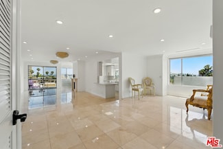 321 N Oakhurst Dr Unit 602, Beverly Hills, CA 90210