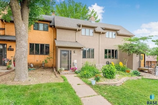 1817 S Stephen Ave, Sioux Falls, SD 57103