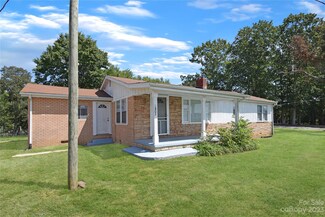 1803 Woolie Rd, Lincolnton, NC 28092
