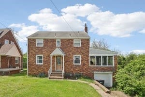 1900 Beechford Ave, Coraopolis, PA 15108