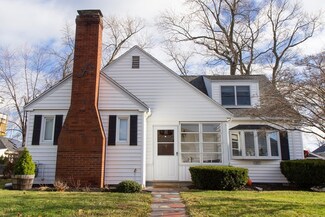 38 Saunders St, North Weymouth, MA 02191