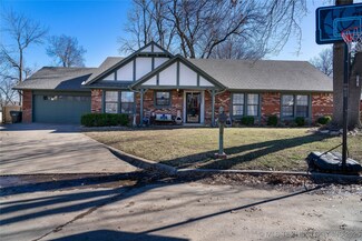 1202 Oklahoma Place, Claremore, OK 74017