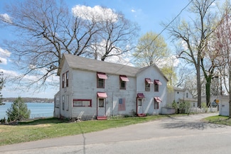 68270 N Shore Dr, Edwardsburg, MI 49112