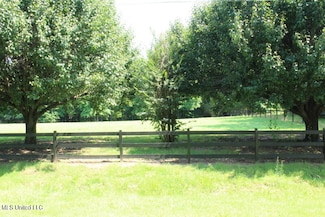 0 Parrott Ln, Byhalia, MS 38611