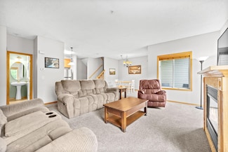 3864 Abercrombie Ln, Stillwater, MN 55082