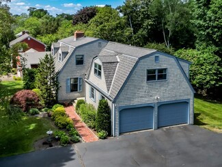 19 Dodge Rd, Marblehead, MA 01945