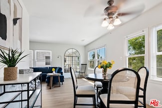 4291 Tujunga Ave, Studio City, CA 91604