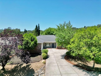 13943 Gold Country Dr, Penn Valley, CA 95946
