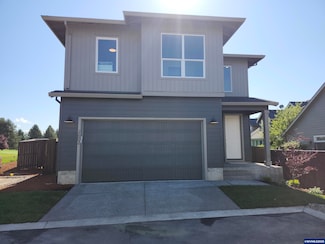 2920 Olympic St, Woodburn, OR 97071
