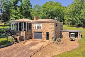 54 Arnold Cemetery Rd, Camden, TN 38320