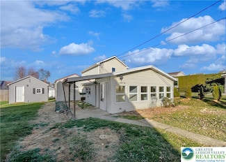 29 Hess Ave, Hellertown, PA 18055