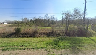 798 Farm To Market Road 517, Alvin, TX 77511