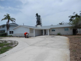 1897 Dolphin Blvd S, Saint Petersburg, FL 33707