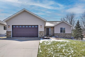 511 2nd St NE, Dodge Center, MN 55927