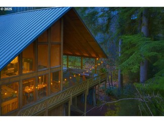 71461 Fishhawk Rd, Clatskanie, OR 97016