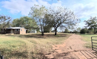 21863 Fishmarket Rd, Tecumseh, OK 74873