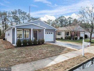 1 S Point Ct, Toms River, NJ 08757