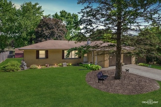 92 Neil Rd Unit 2, Sugar Grove, IL 60554