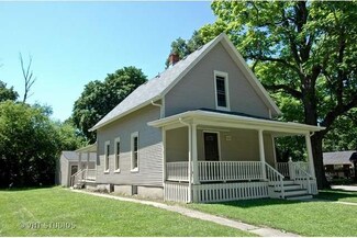 344 N Worth Ave, Elgin, IL 60123