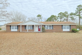 2879 County Line Rd, Saint Pauls, NC 28384