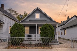 1607 E 34th St, Cleveland, OH 44114