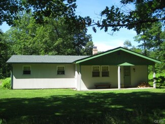 6808 Lentz Rd, New Tripoli, PA 18066