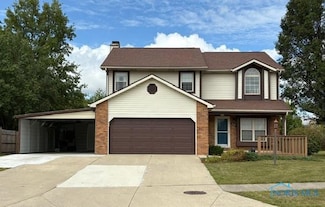 130 W Pinewood Ave, Defiance, OH 43512