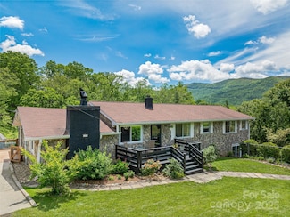 143 Mountain Crest Rd, Swannanoa, NC 28778
