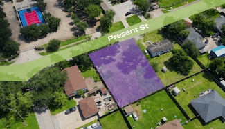 306 Present St, Stafford, TX 77477