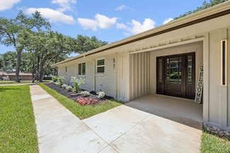 37 Devonshire Dr, Bedford, TX 76021